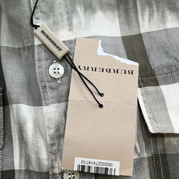 New! Burberry London Men’s large sage green nova check tie dye toned shirt.